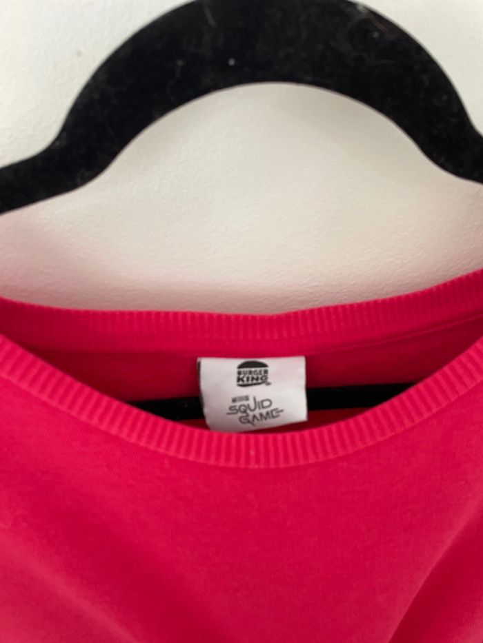 Pull Burger King squid Game rose - photo numéro 3