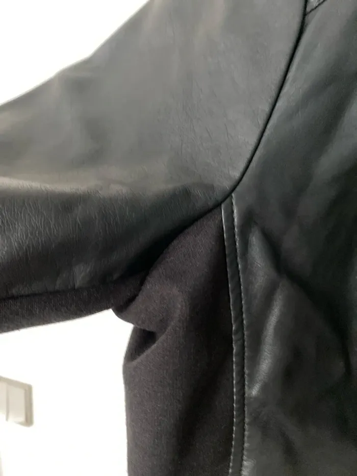 Superbe veste en simili cuir noir M&S mode 46 - photo numéro 3