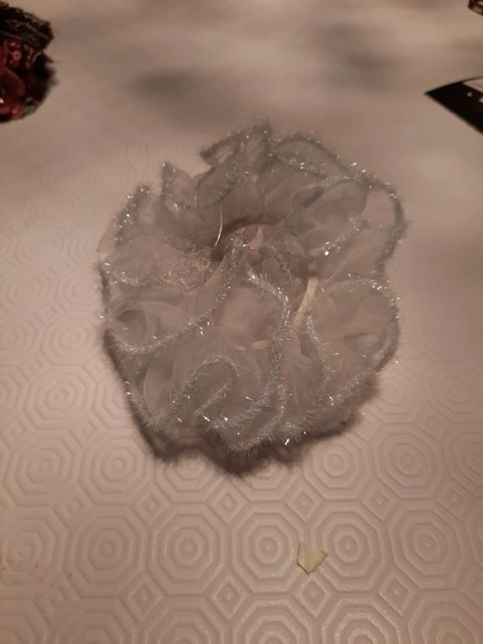 Lot élastique et pince à cheveux - photo numéro 9