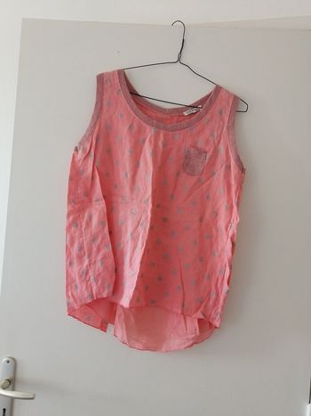 Haut rose à pois