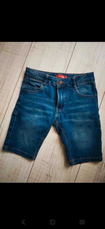 Short Tissaia 8 ans neuf