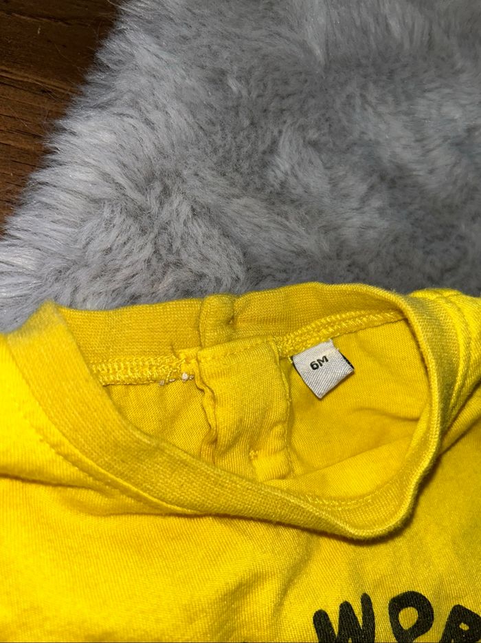 Ensemble short de foot - Taille 6 mois - photo numéro 4