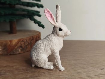 Figurine lièvre polaire Animal de la forêt