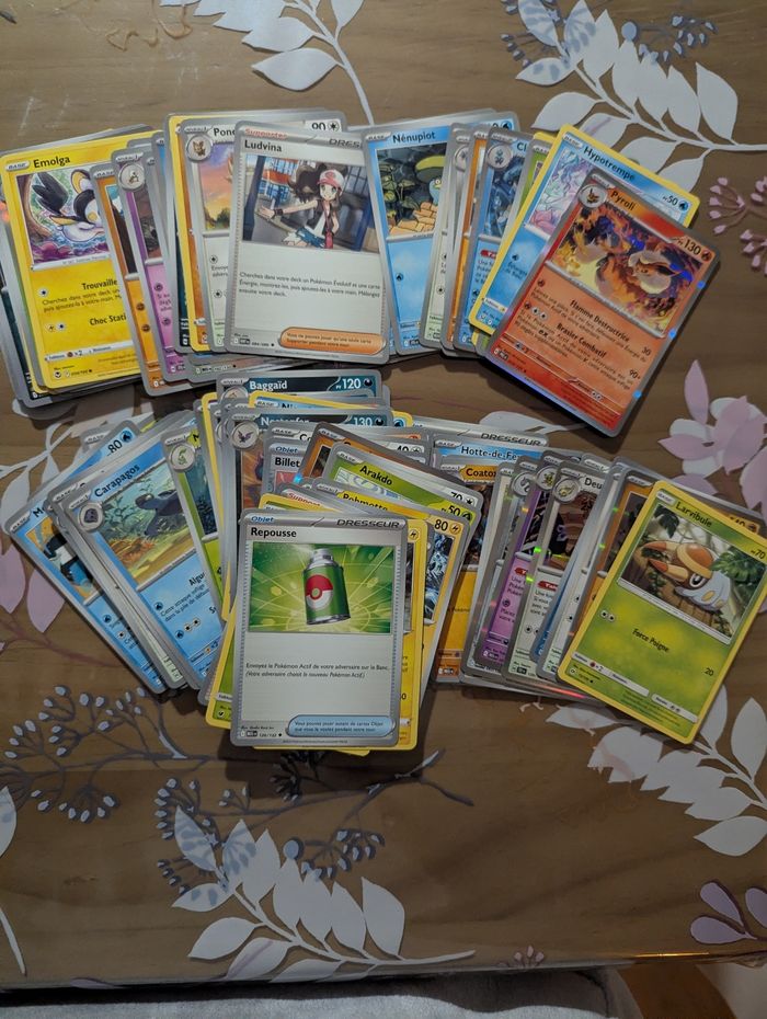 Lot de 100 cartes Pokémon " communes " - photo numéro 2