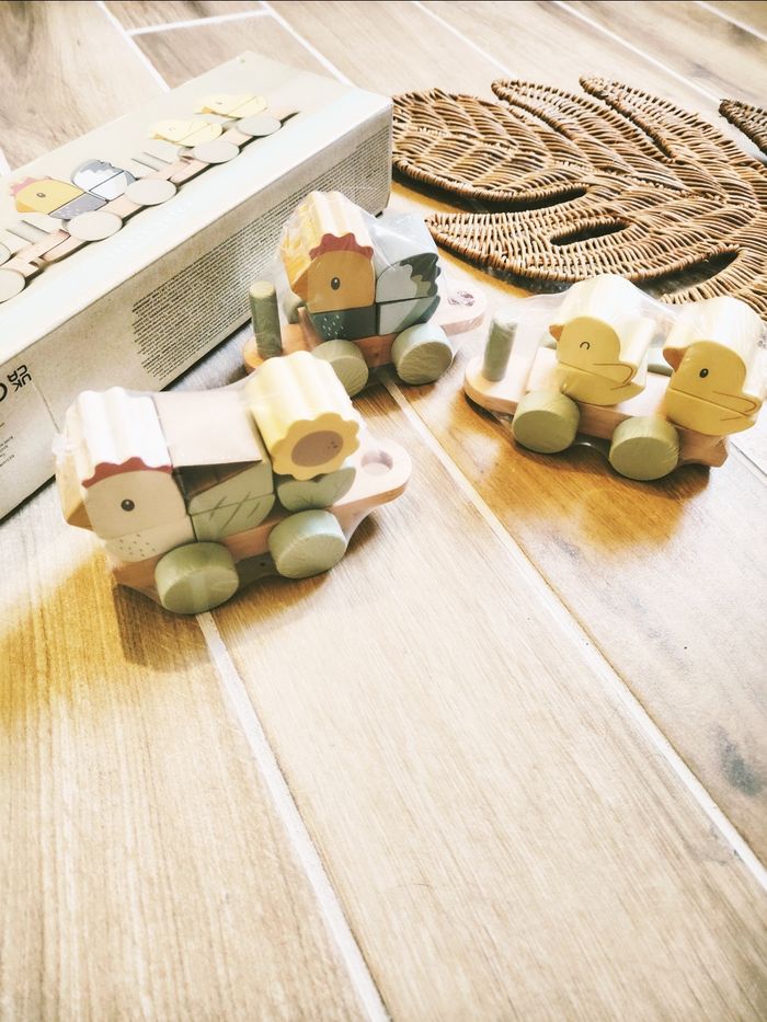 🐤Train blocs Poulet little farm à empiler  en bois marque Little dutch - photo numéro 2