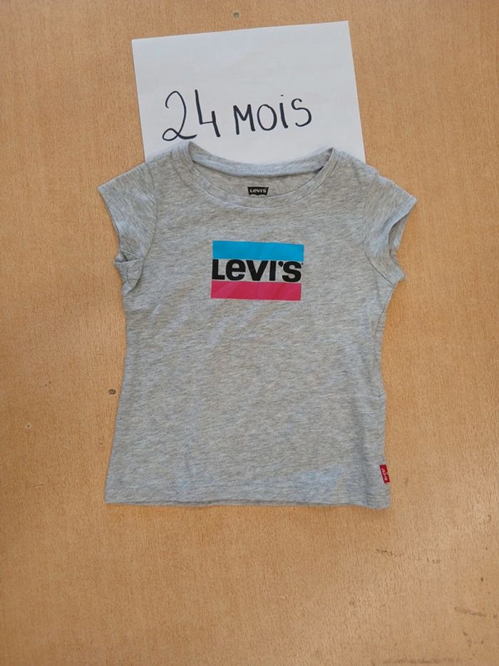 Tee shirt