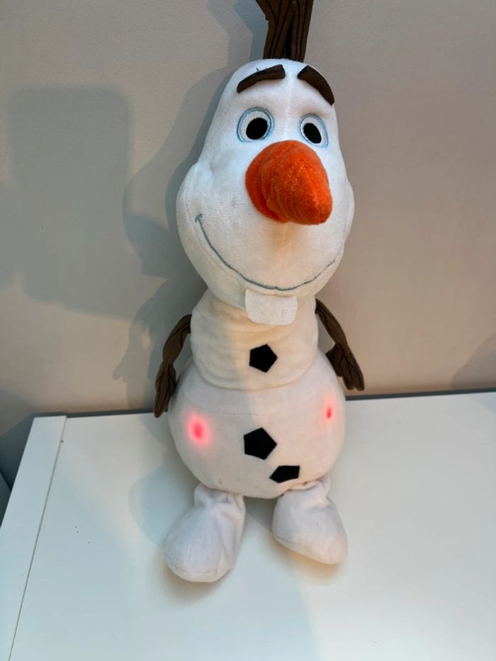 Peluche Olaf musicale Disney Store - photo numéro 2