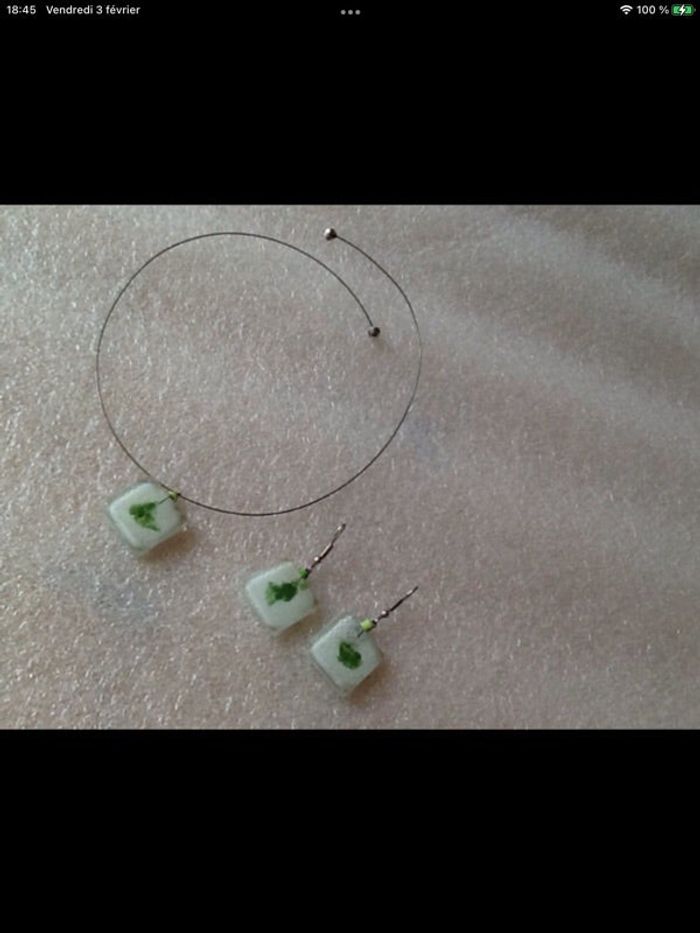 Parure neuve de createur metal et pate de verre garantie sans nickel