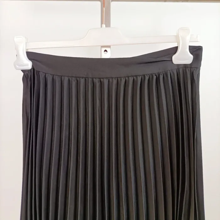 Jupe midi plissée noire satinée – Elenza by LaL – Taille L A738 - photo numéro 5