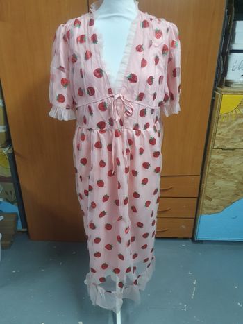 Robe fraises 🍓 taille 50