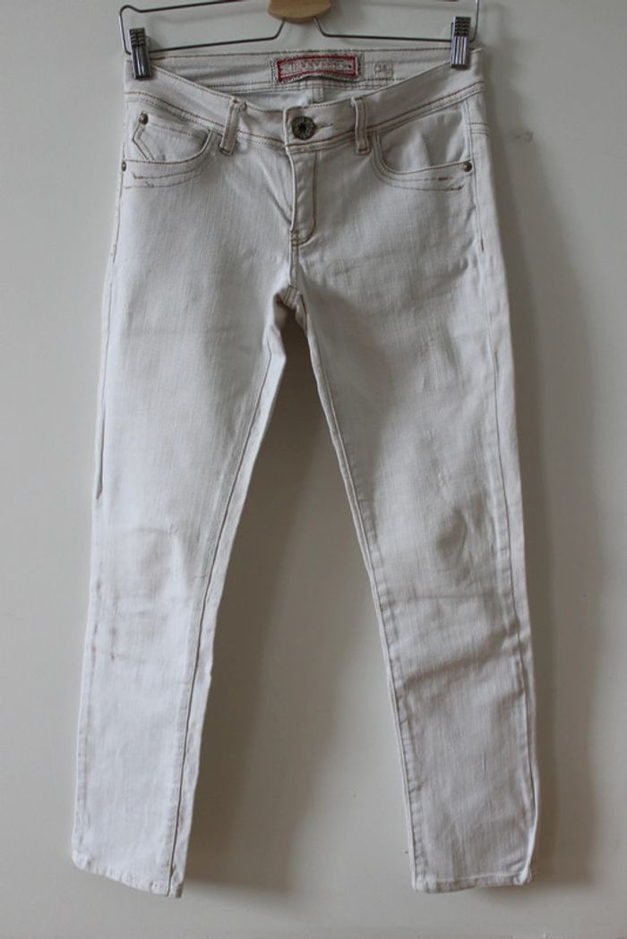 Jolie jean blanc Jennyfer