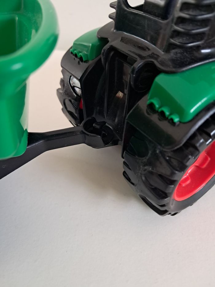 Jouet tracteur et remorque - photo numéro 6