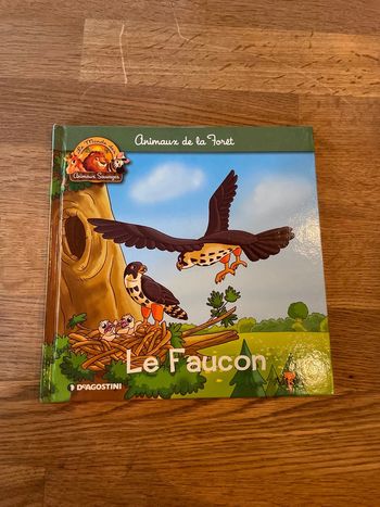 Livre Altaya Le monde des animaux Sauvages Animaux de la forêt Le faucon
