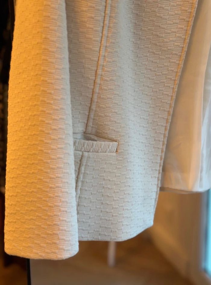 Veste t38 Galeries Lafayette - photo numéro 3