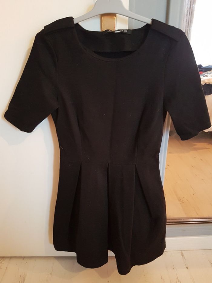 Robe noir zara - photo numéro 3