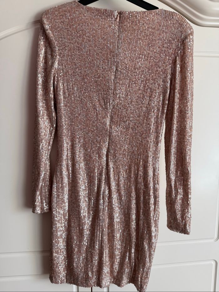 robe à paillettes - photo numéro 3