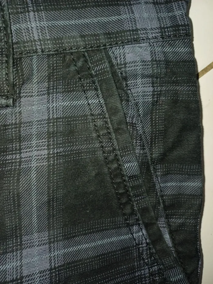 Superbe Bermuda homme taille 40 - photo numéro 5