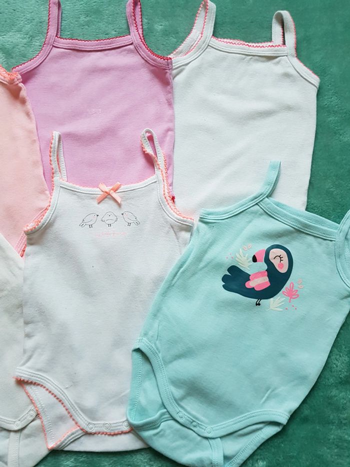 Lot de bodys 6 mois - photo numéro 2