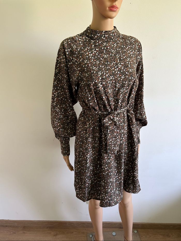 Robe imprimée neuve Lofty Manner taille S (valeur 60€) - photo numéro 2