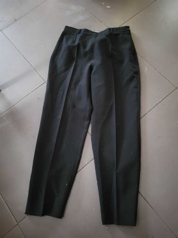 Pantalon pure et simple taille 40