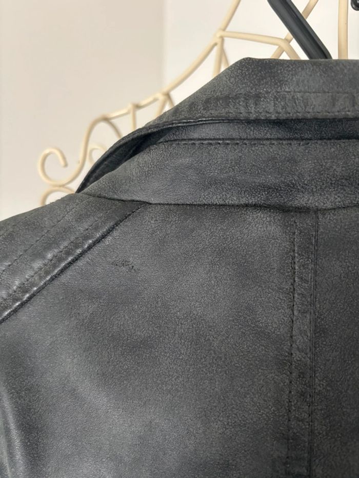 Veste grise effet cuir C&A - Taille 16 ans - photo numéro 10
