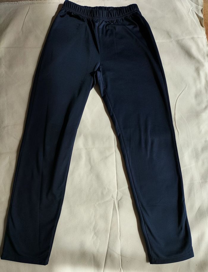 Jogging fille 8/9 ans