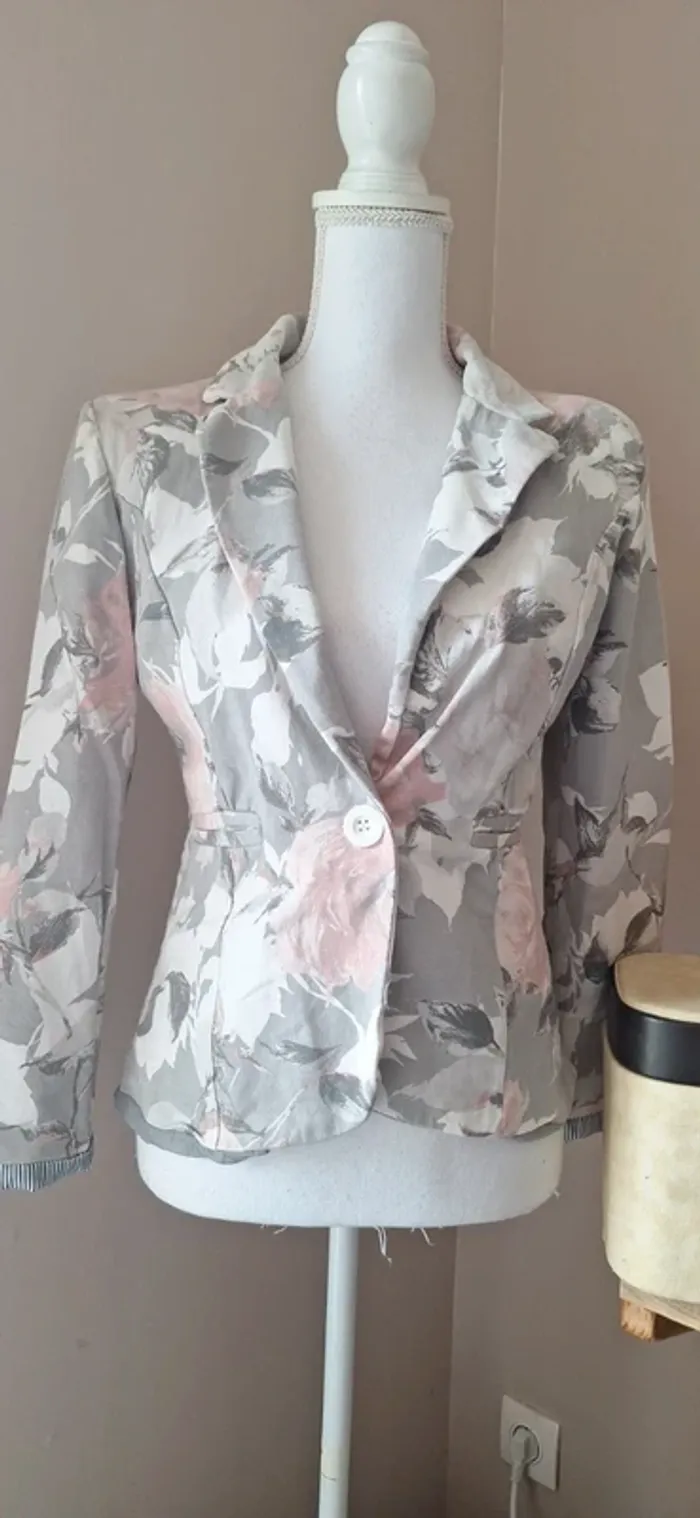 Veste fleurie t38 année 2000 vintage #F38M-131
