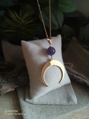 Collier lune et pierre naturelle d'améthyste 💜.