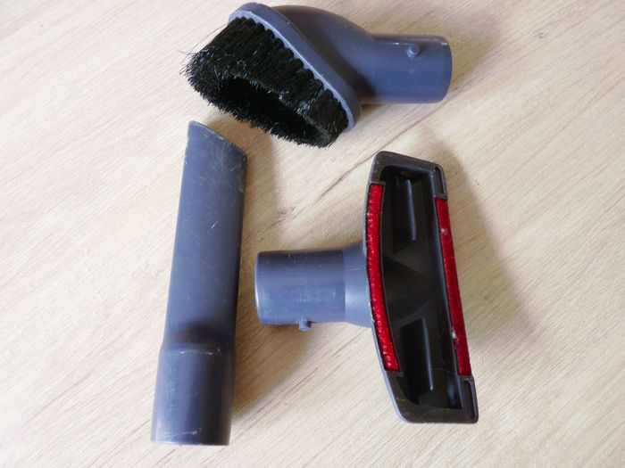 Aspirateur Aldi kit accessoire electromenager brosse suceur fente fauteuil TBE - photo numéro 2