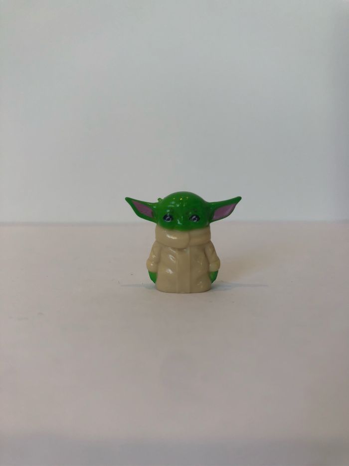Figurine type lego Yoda baby. Star Wars