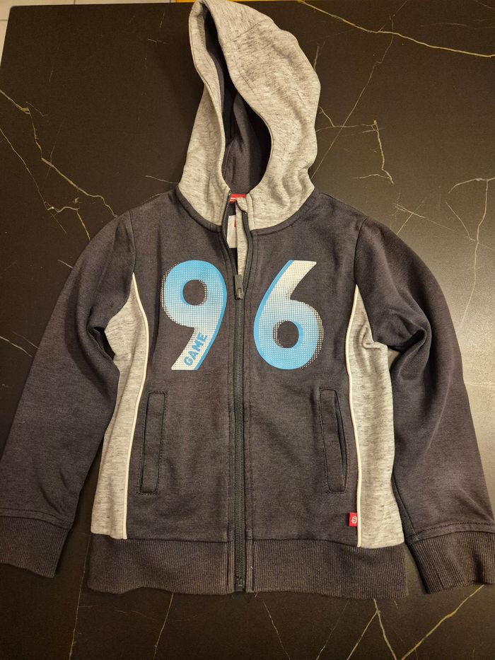 Okaidi sweat/gilet 6 ans