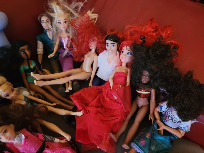 Lots de barbies - photo numéro 4