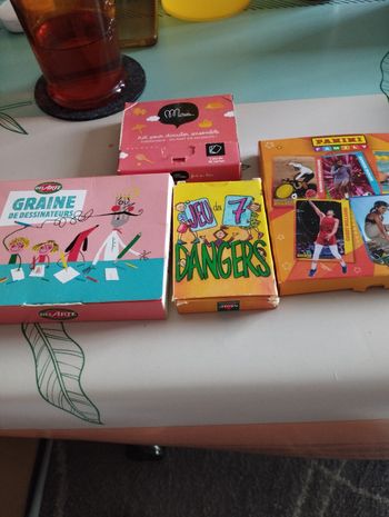 Lot de 4 jeux divers