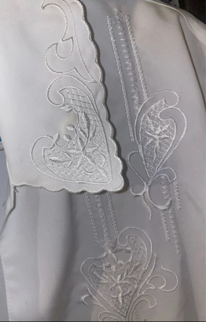 Chemise blanche brodée Taille 46 - photo numéro 8