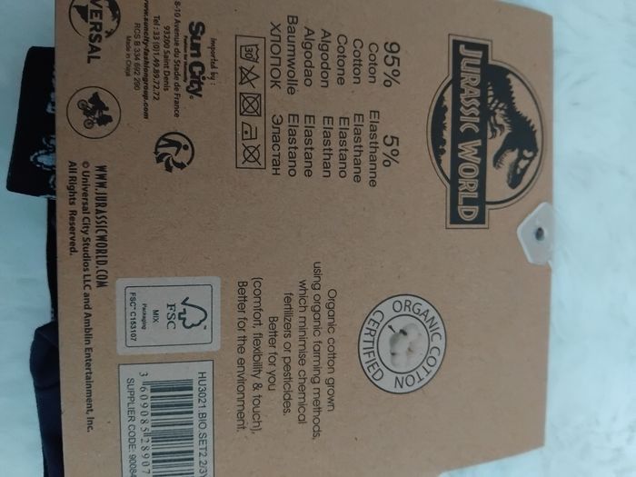Lot vêtements garçon Jurassic world, Neuf, 2/3 ans - photo numéro 2