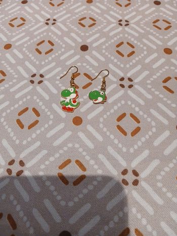 Yoshi boucles d'oreilles pièce unique