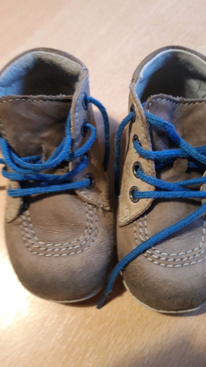 Chaussures Kickers pointure 22 - photo numéro 5