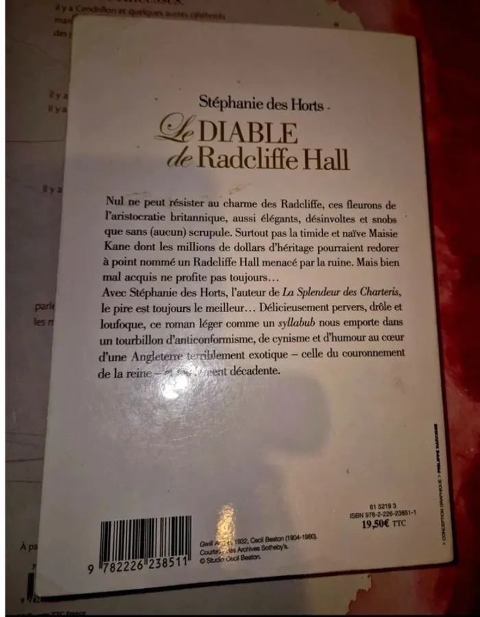 Le Diable de Radcliffe Hall, Stéphanie des Horts (Auteure) - photo numéro 3