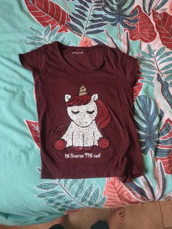 T shirt bordeaux licorne