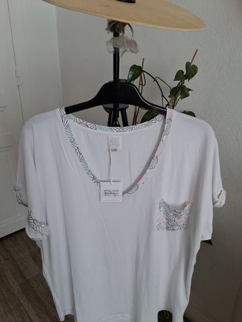 Tee shirt manches courtes taille S blanc imprimé Karl Marc Jhon 