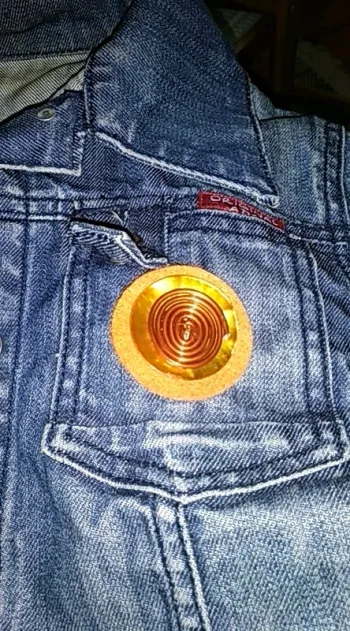 Broche orange