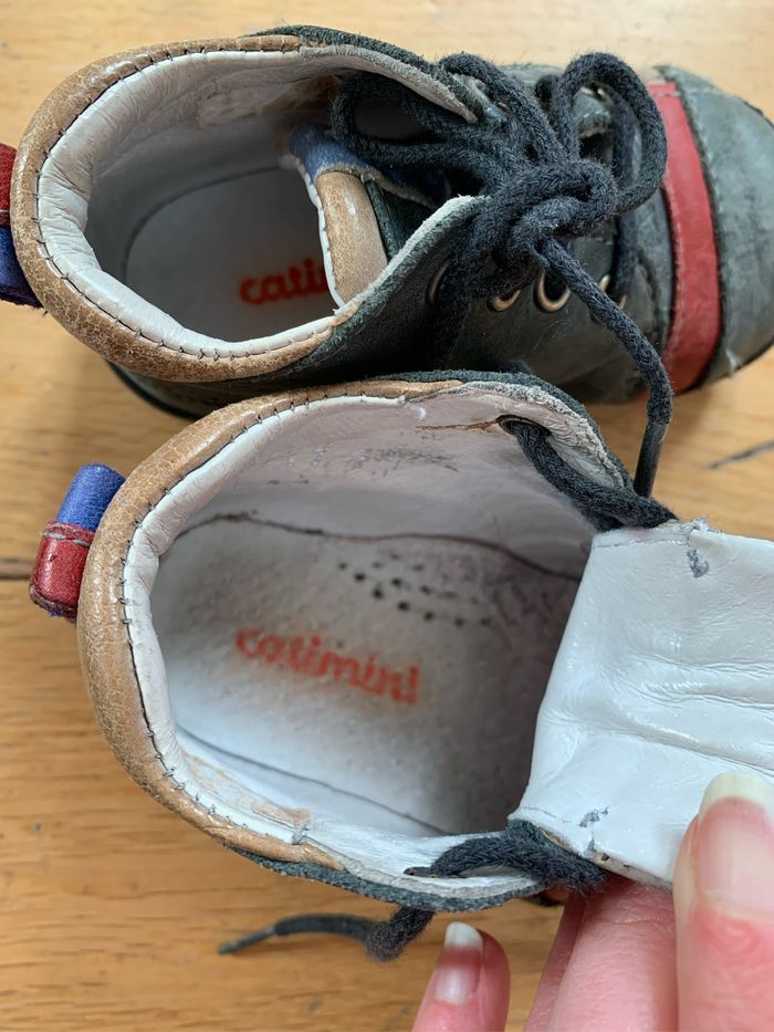 Chaussures marine Catimini taille 19 - photo numéro 4