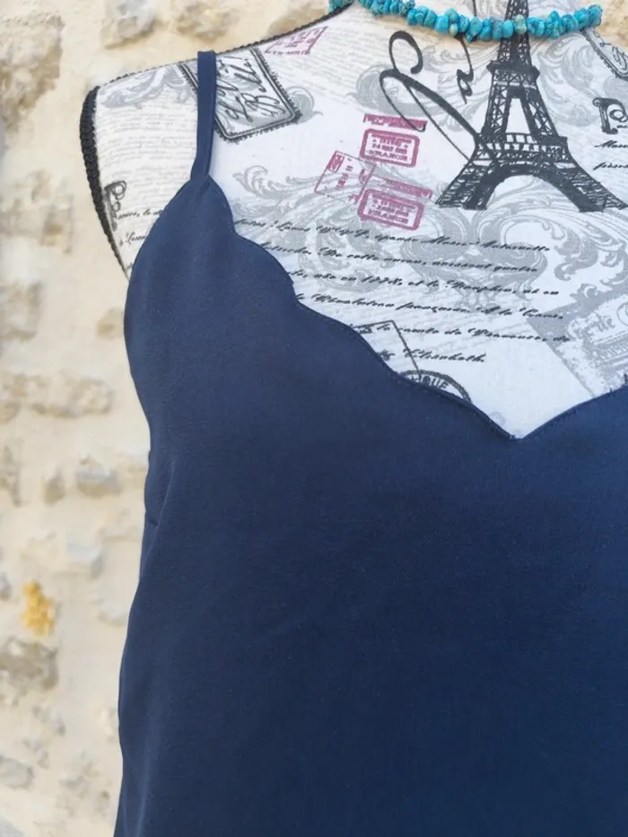 Joli débardeur femme couleur bleu nuit taille M - photo numéro 2