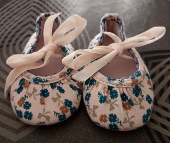 Chaussons bébé fille