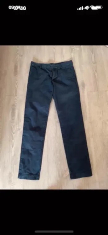 Pantalon Lacoste taille 38