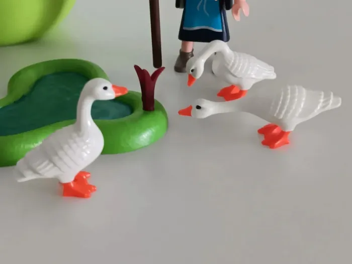 Fermière avec oies playmobil - photo numéro 5