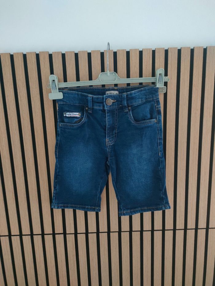 Lot de short et pantalon taille 8ans