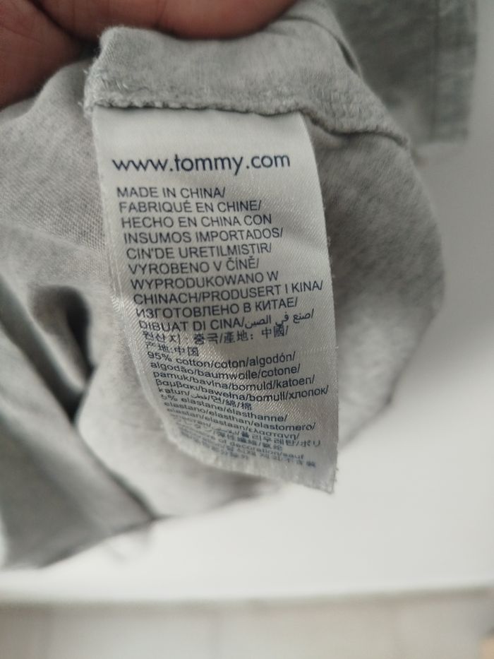 teeshirt Tommy jeans taille M - photo numéro 4