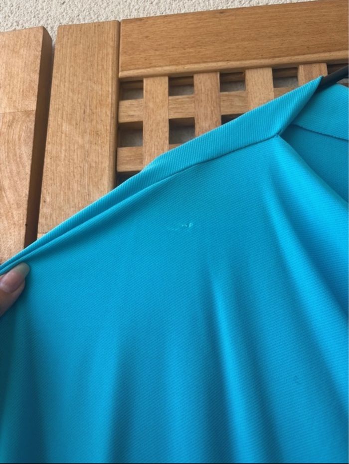 T-shirt bleu fluide à col bénitier - photo numéro 3