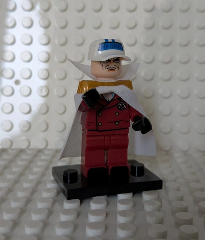 Figurine Sakazuki Akainu V3 , One piece style lego